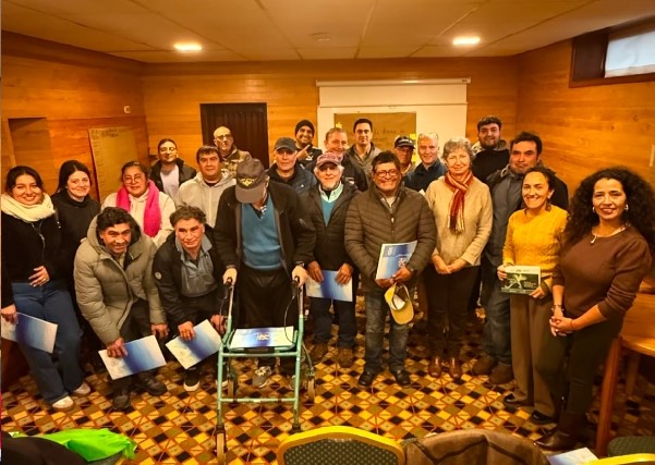 Programa de Investigación Pesquera UACh e IFOP realizan exitoso taller con pescadores artesanales que extraen Pulpo del Sur en Ancud