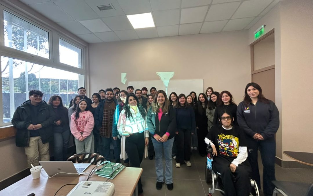 Estudiantes de Tecnología Médica participaron en jornada de preparación para sus prácticas profesionales