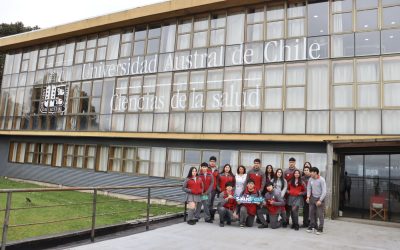 Primera versión de SaludFest + Puertas Abiertas UACh reunió a estudiantes de enseñanza media en torno a las carreras del área de la salud